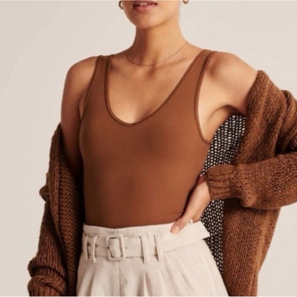 A&F Seamless V Neck Bodysuit